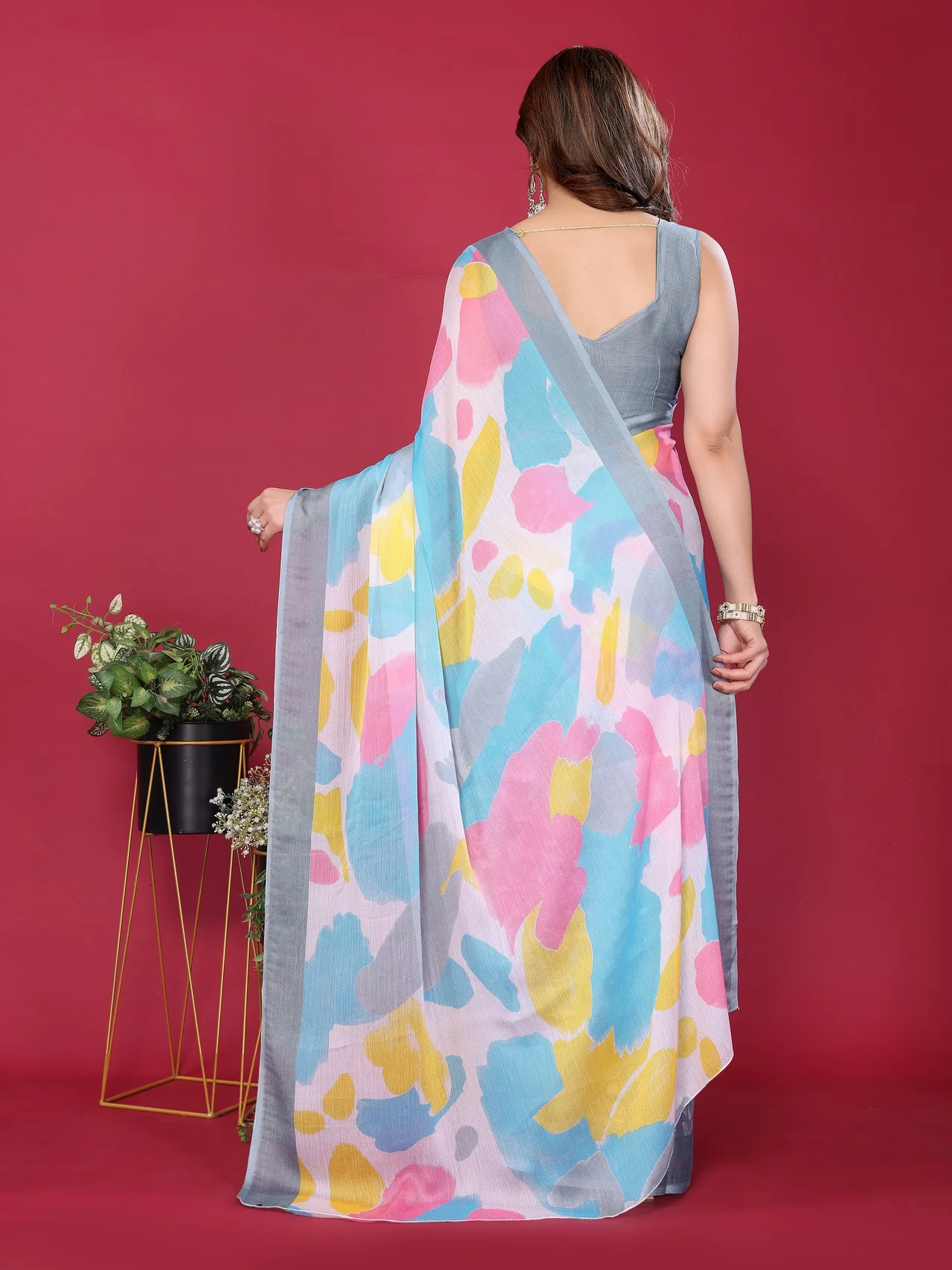 Moss Shiffon Printed Saree with Blouse in Grey — photo 4 of 8