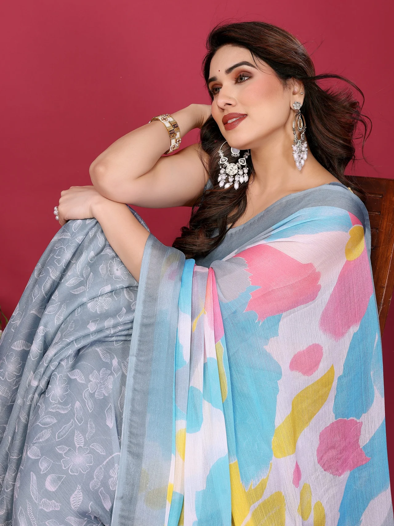 Moss Shiffon Printed Saree with Blouse in Grey — photo 5 of 8
