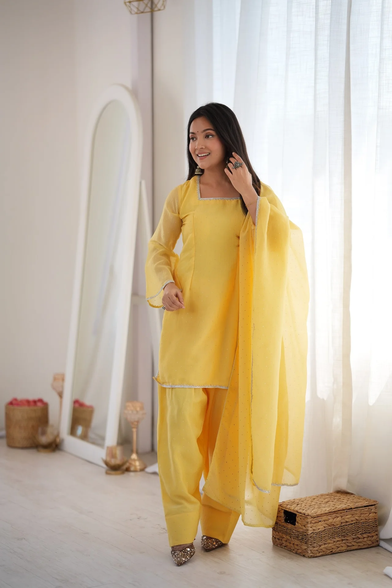 Special Farshi Salwar Suit Set in Yellow — photo 2 of 8
