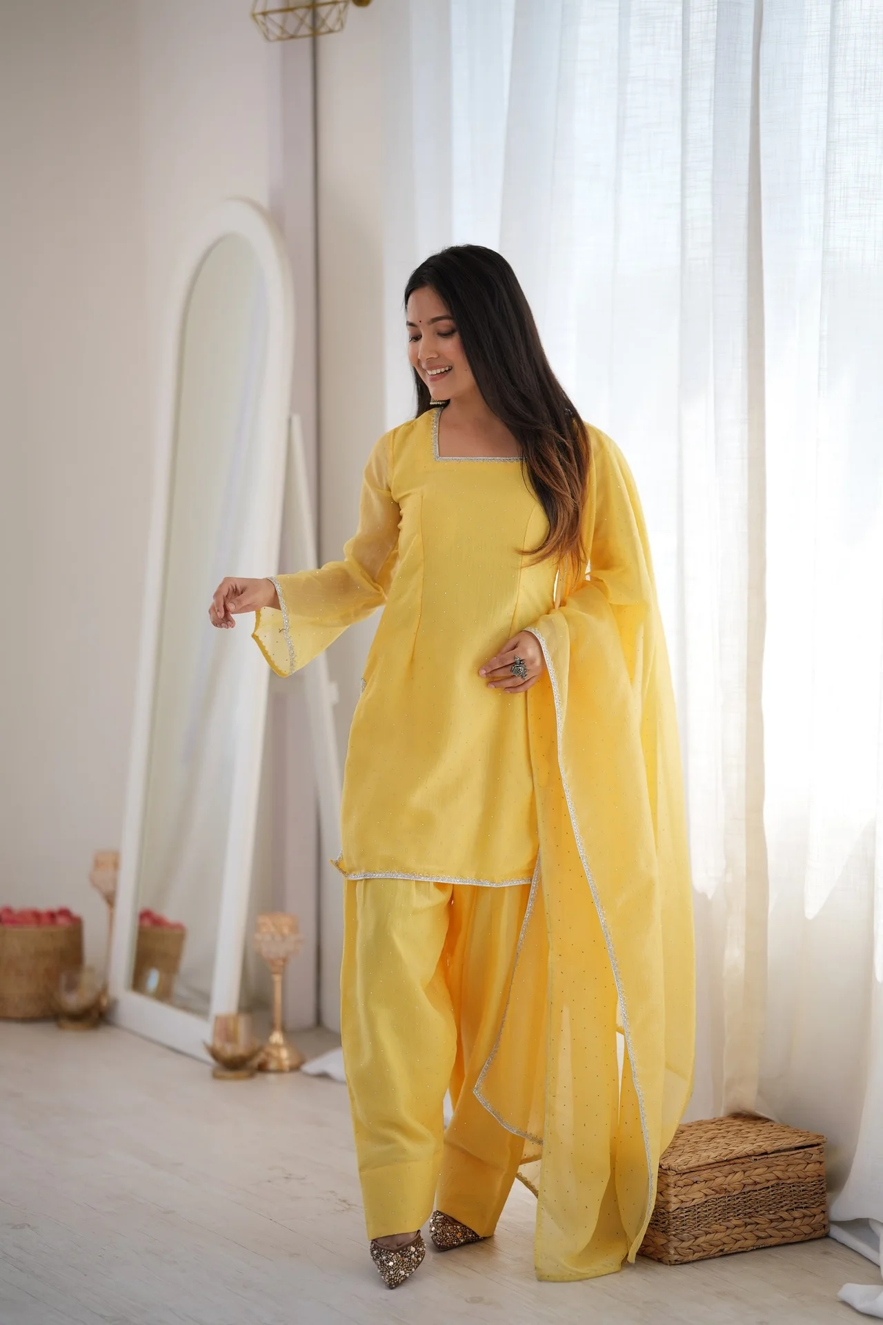 Special Farshi Salwar Suit Set in Yellow — photo 4 of 8