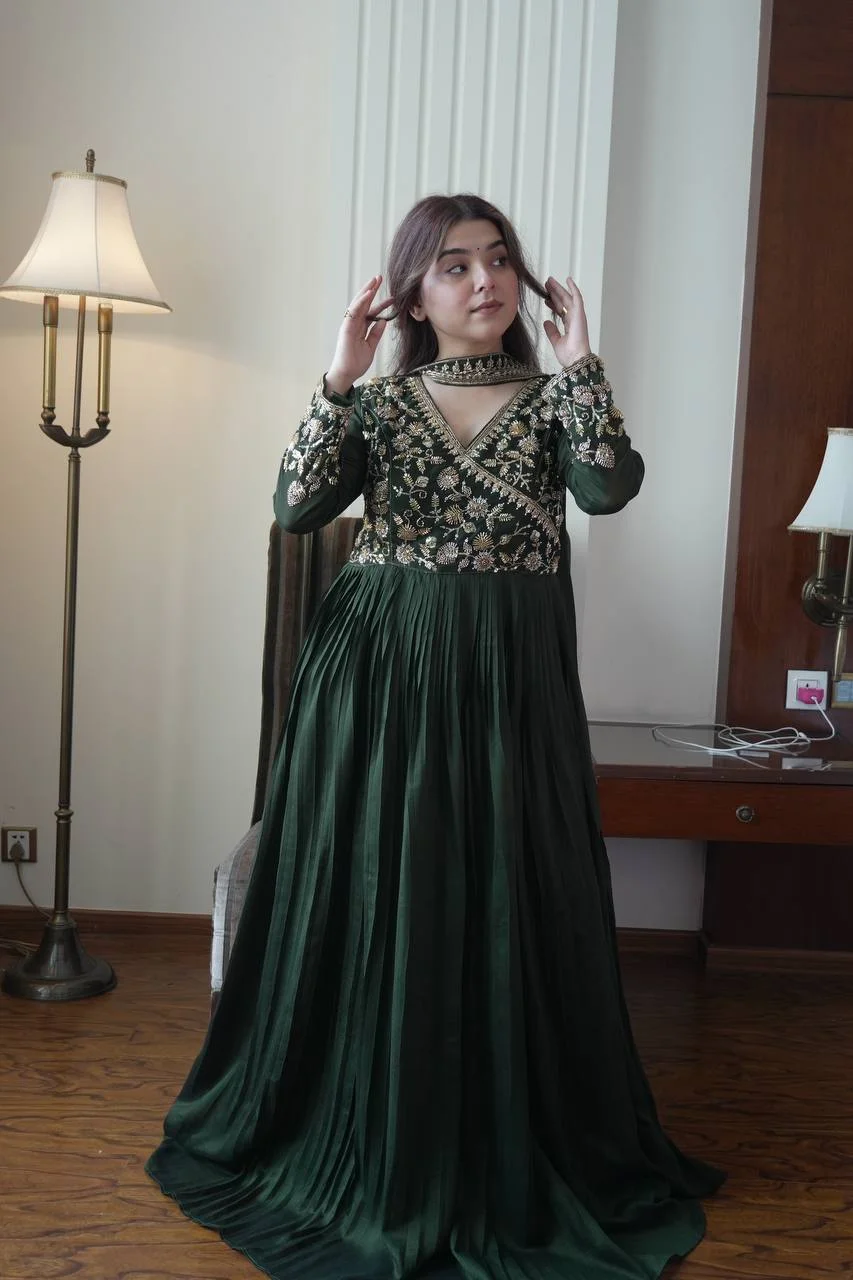 Blooming Vichitra Floor-Length Gown with Dupatta in Green — photo 2 of 10