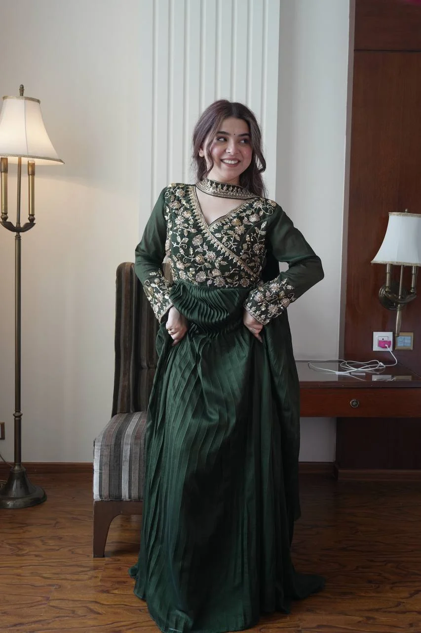 Blooming Vichitra Floor-Length Gown with Dupatta in Green — photo 5 of 10