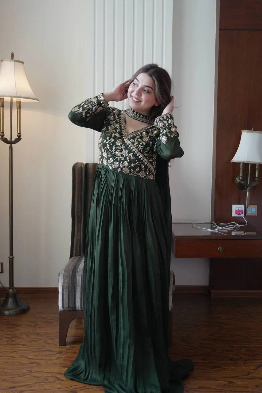 Blooming Vichitra Floor-Length Gown with Dupatta in Green — photo 7 of 10
