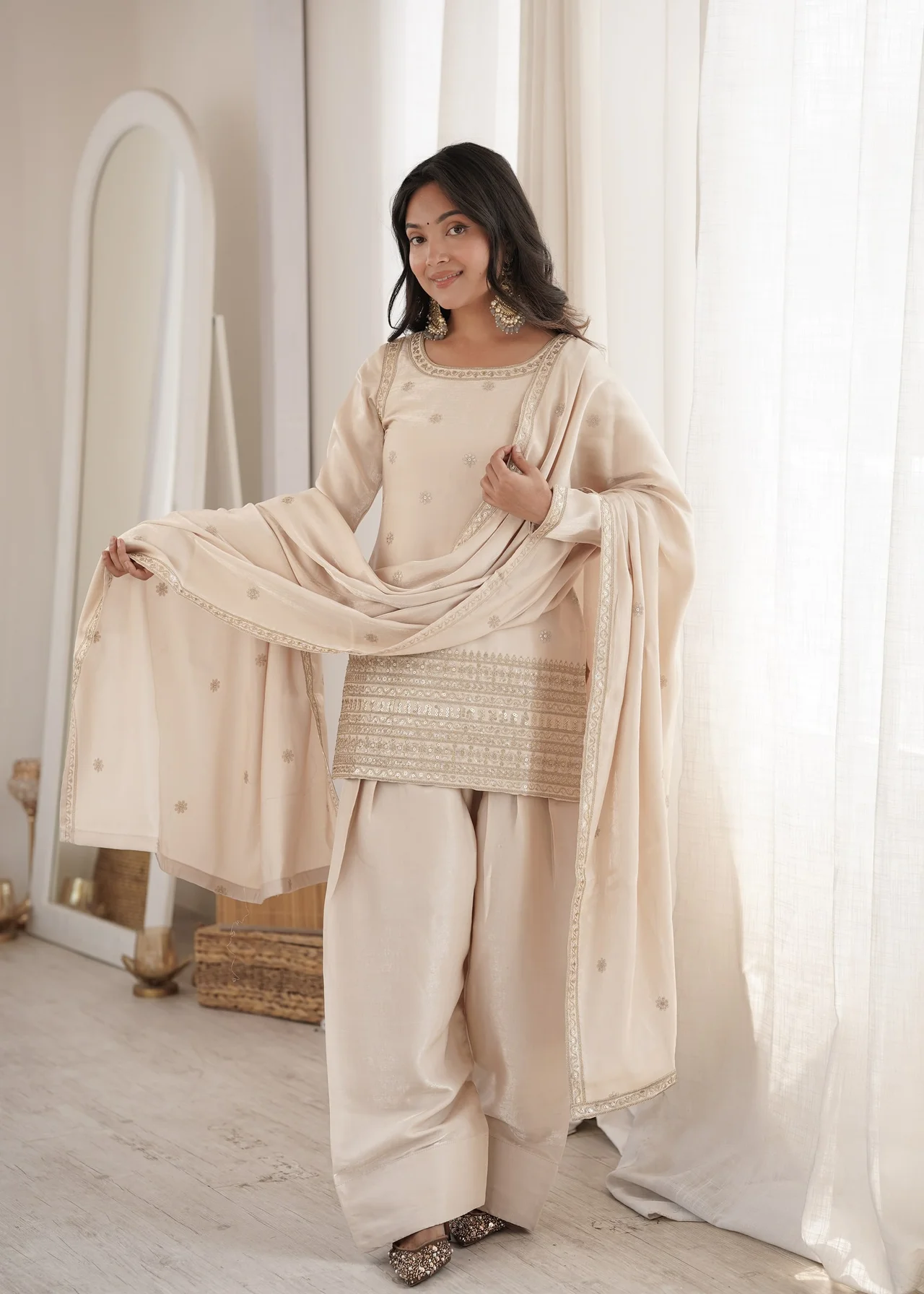 Premium Glass Roman Silk Kurta Set with Farshi Shalwar & Dupatta in Off White — photo 6 of 8
