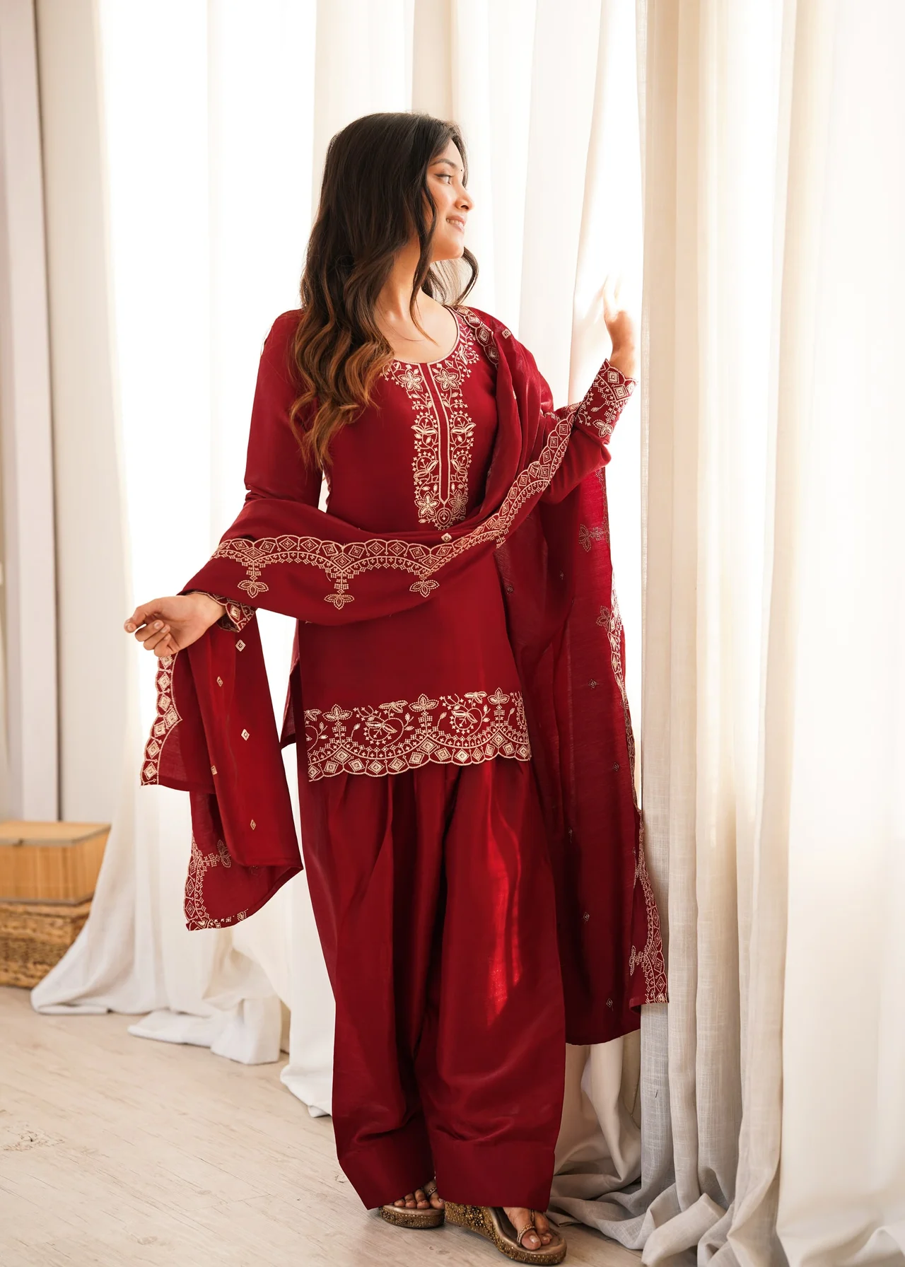 Glass Roman Silk Embroidered Kurta Set with Farshi Shalwar & Dupatta — photo 5 of 9