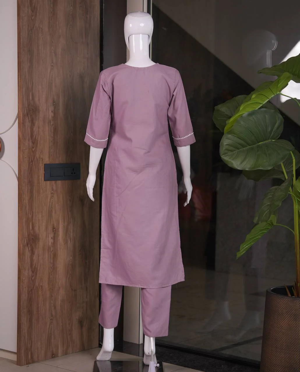 Cotton Leaf Embroidered Kurta with Palazzo in Mauve — photo 4 of 5