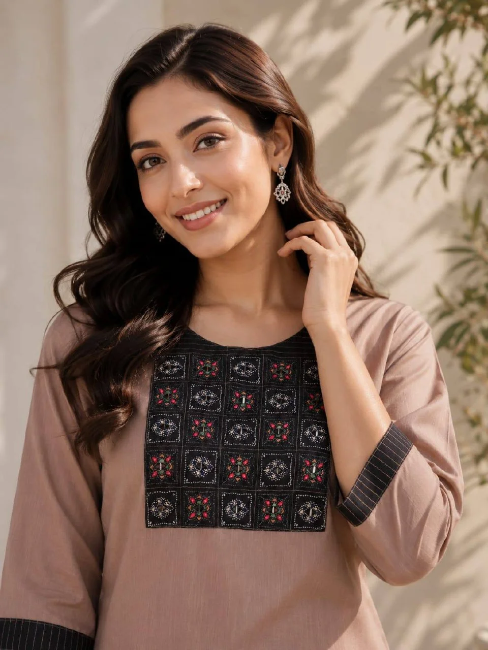 Cotton Contrast Yoke Kurta Set with Palazzo in Mauve — photo 4 of 8