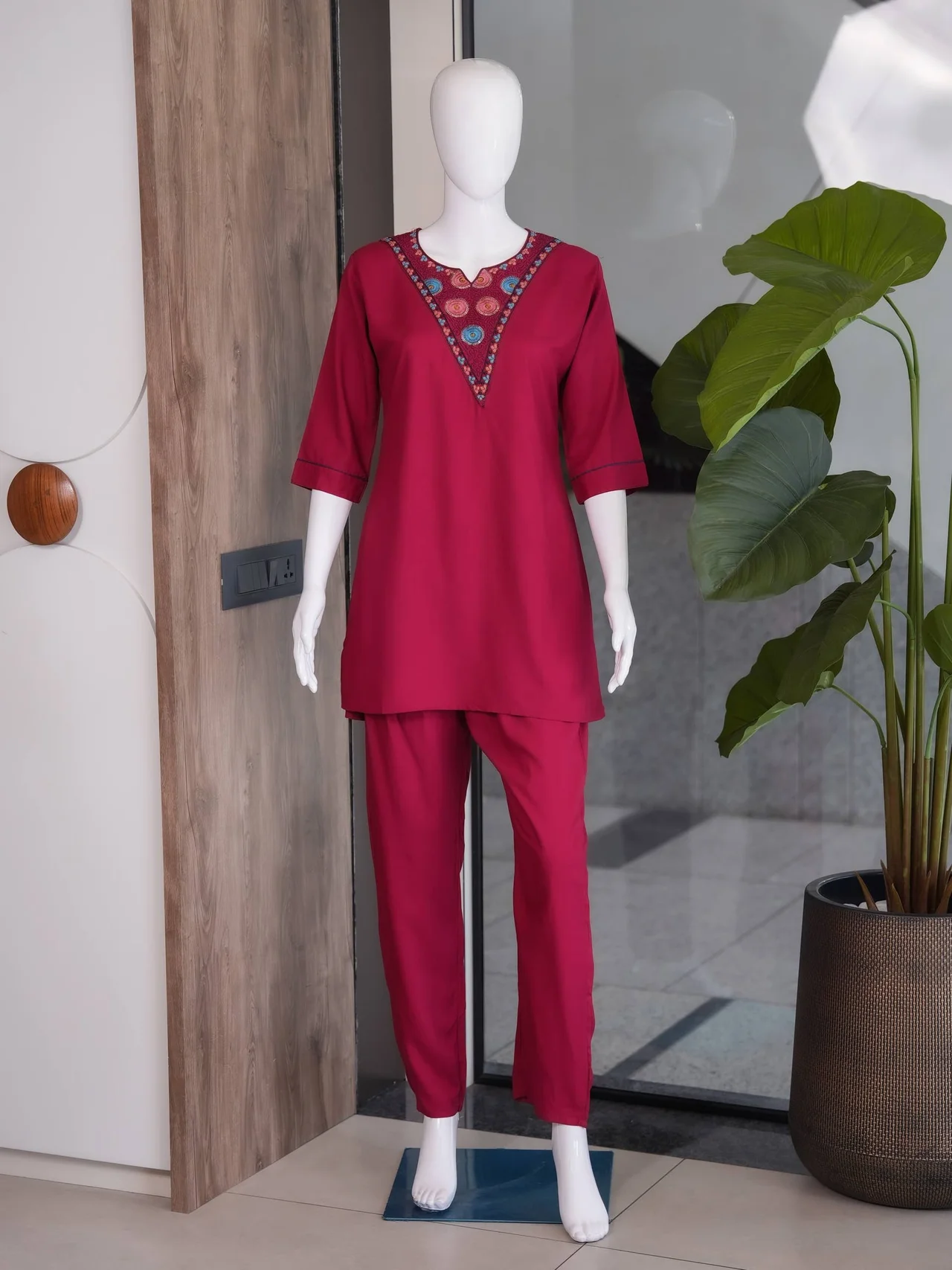 Rayon Embroidered Short Kurti Palazzo Set in Rani Pink — photo 5 of 9