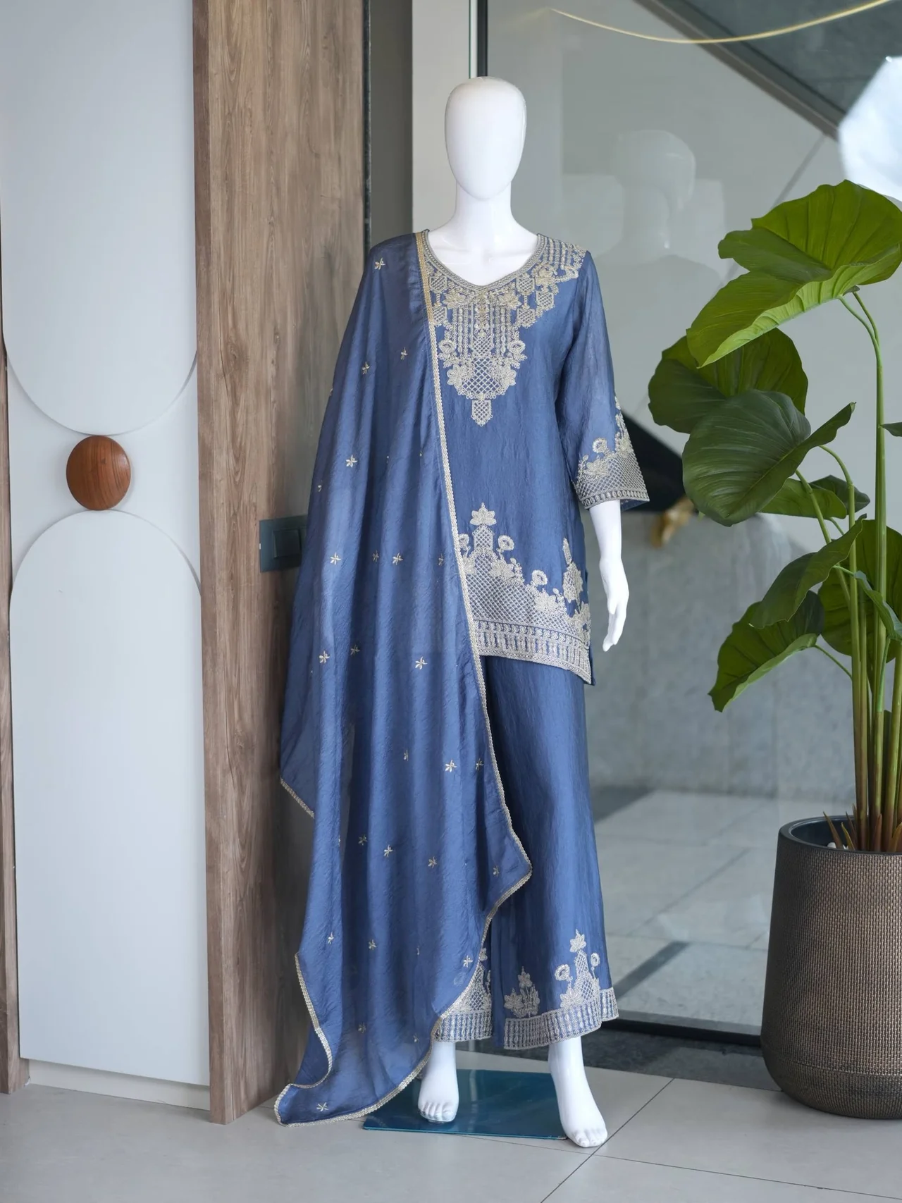 Embroidered V Neck Kurta Set with Dupatta in Denim Blue — photo 5 of 6