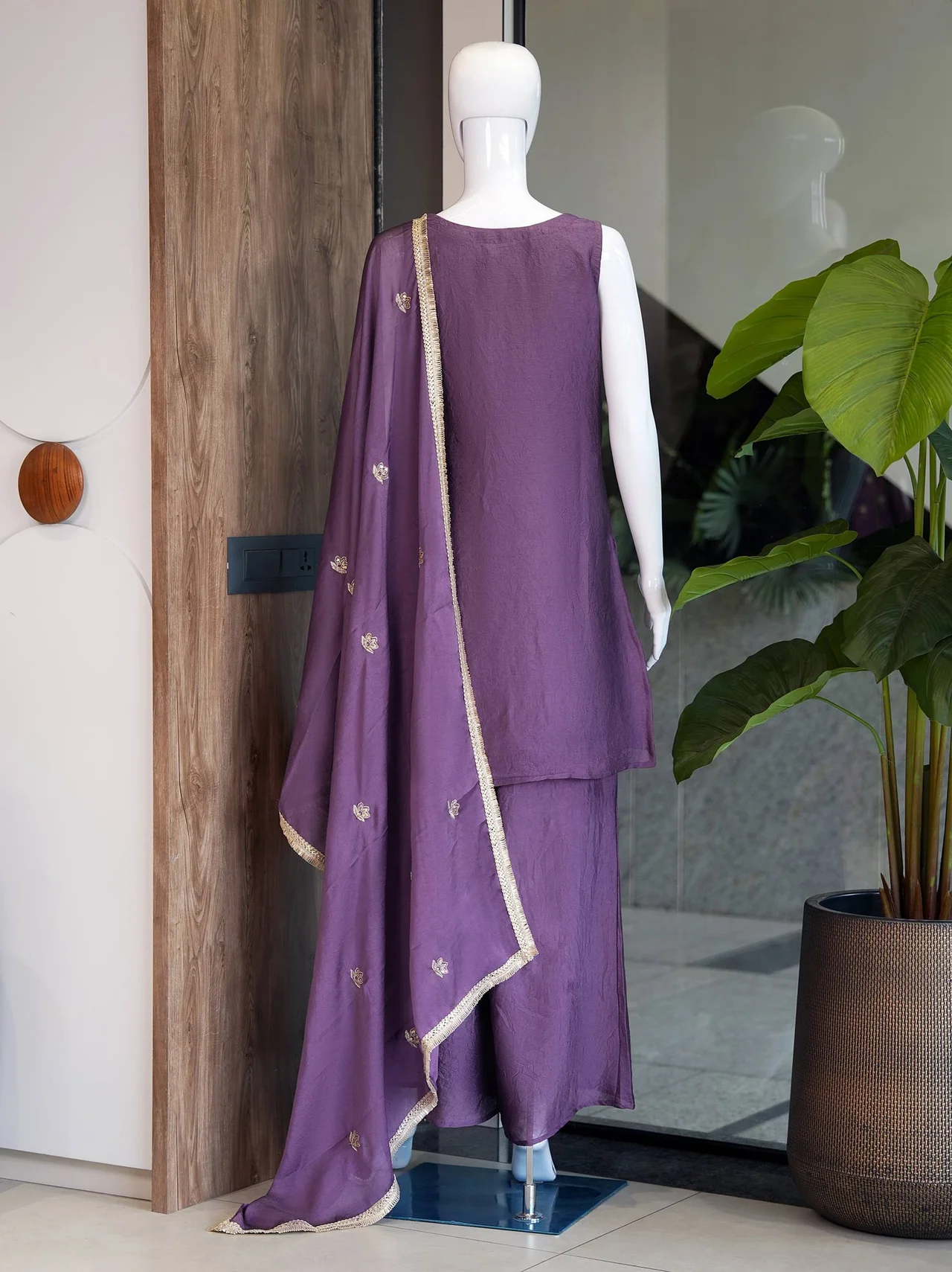Sleeveless Sequin Kurta Set with Dupatta in Purple — photo 6 of 6