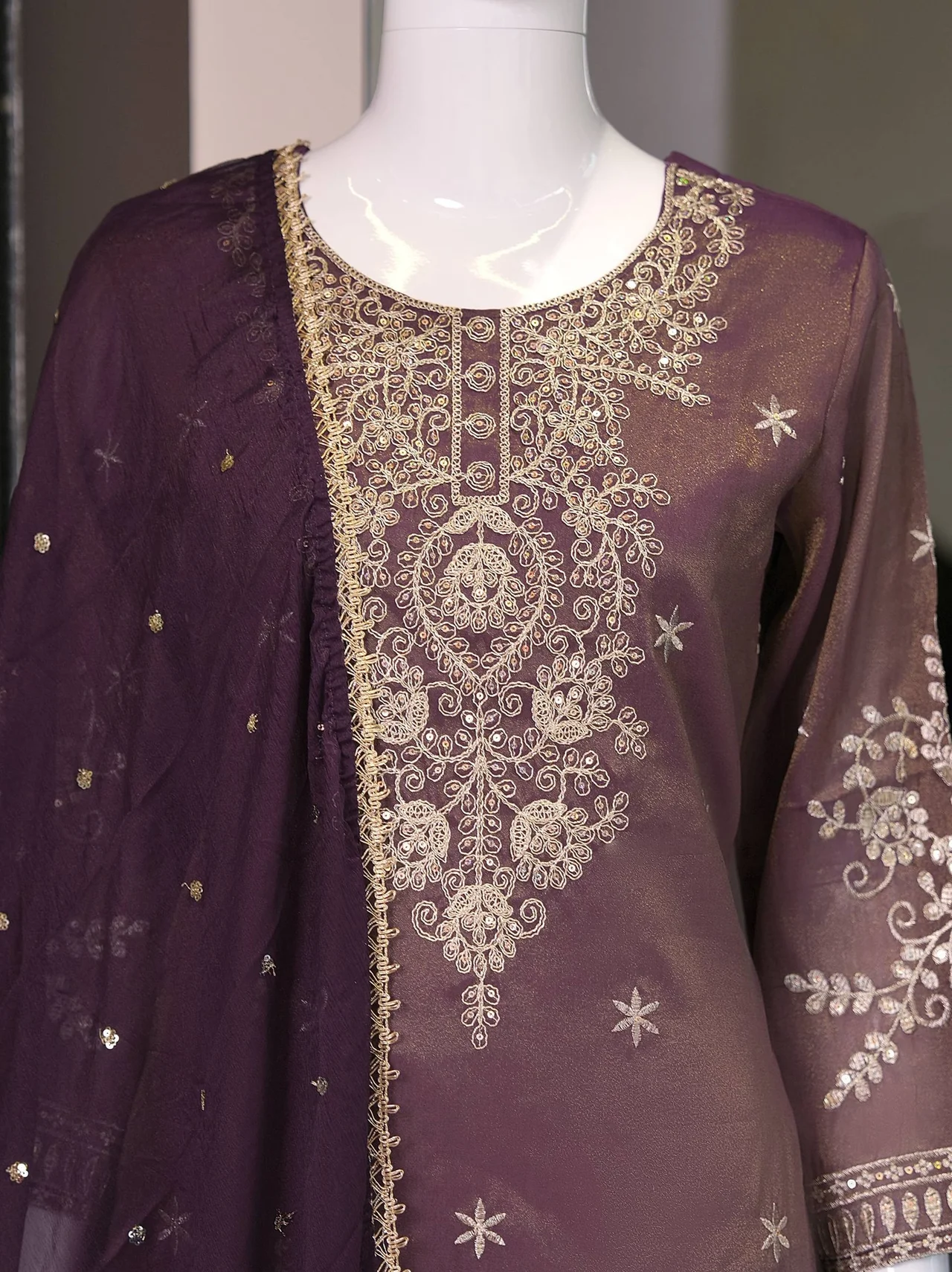 Straight Sequin Kurta Set with Dupatta in Plum — photo 5 of 7