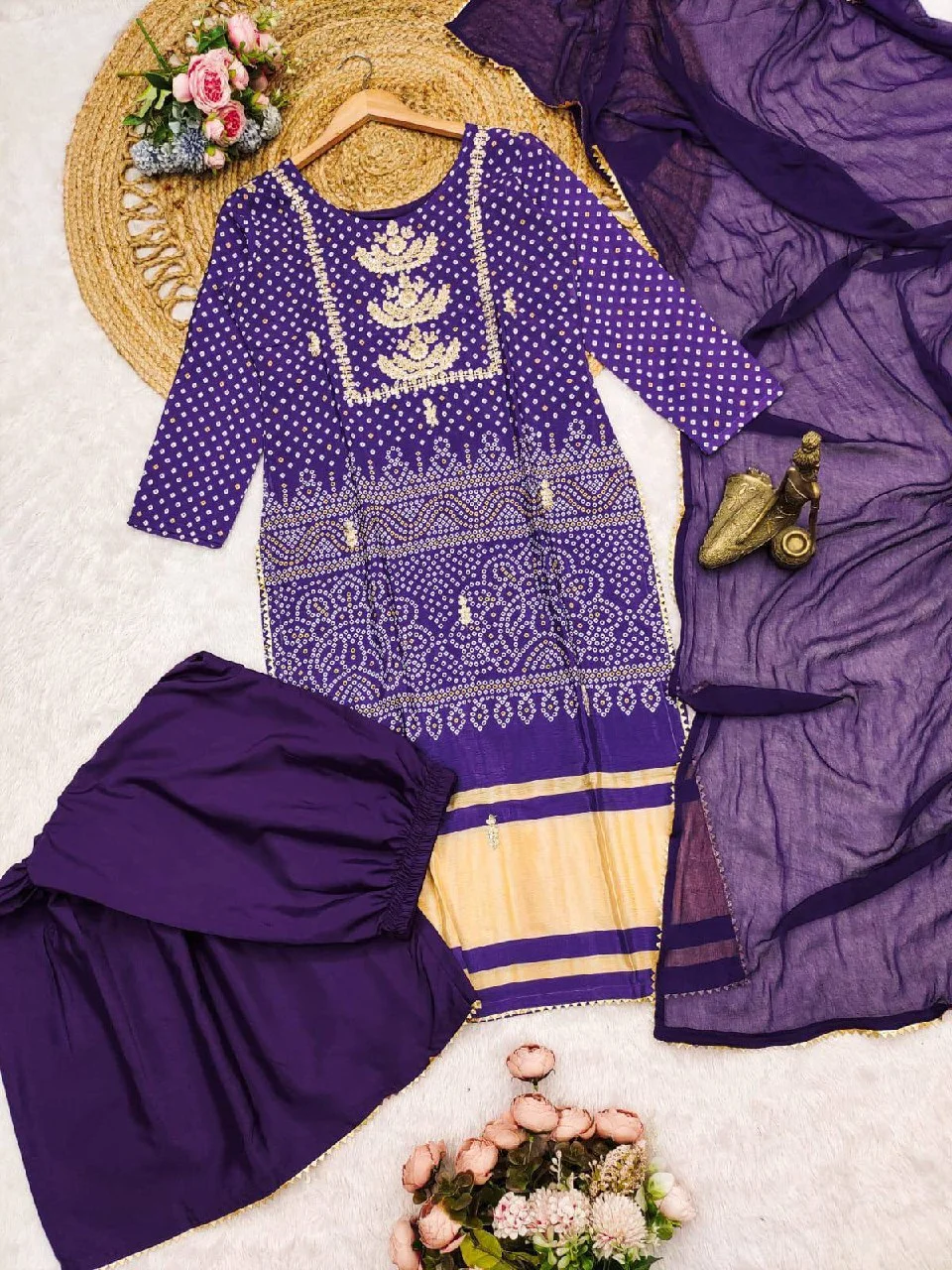 Chinon Bandhani Print Kurta Set with Dupatta in Purple — photo 5 of 7