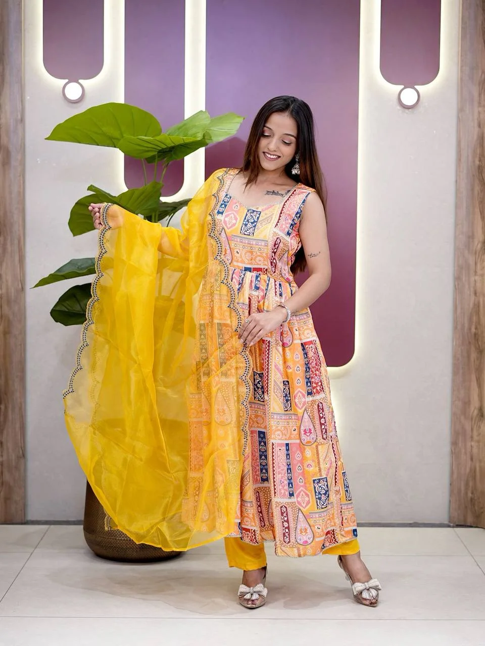 Sleeveless Anarkali Kurta Set with Dupatta in Yellow — photo 2 of 10