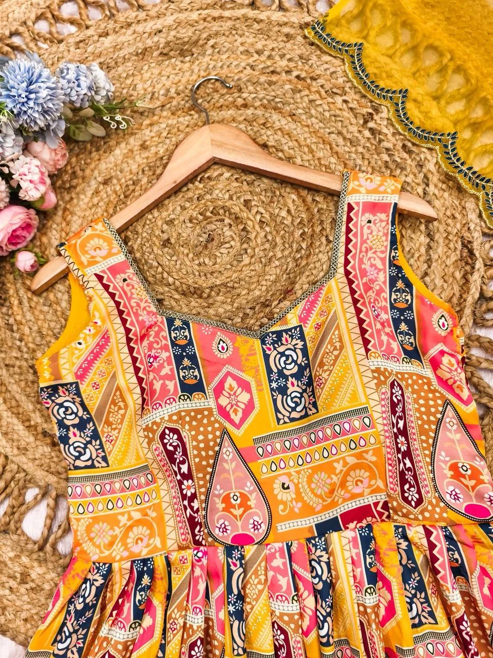 Sleeveless Anarkali Kurta Set with Dupatta in Yellow — photo 9 of 10