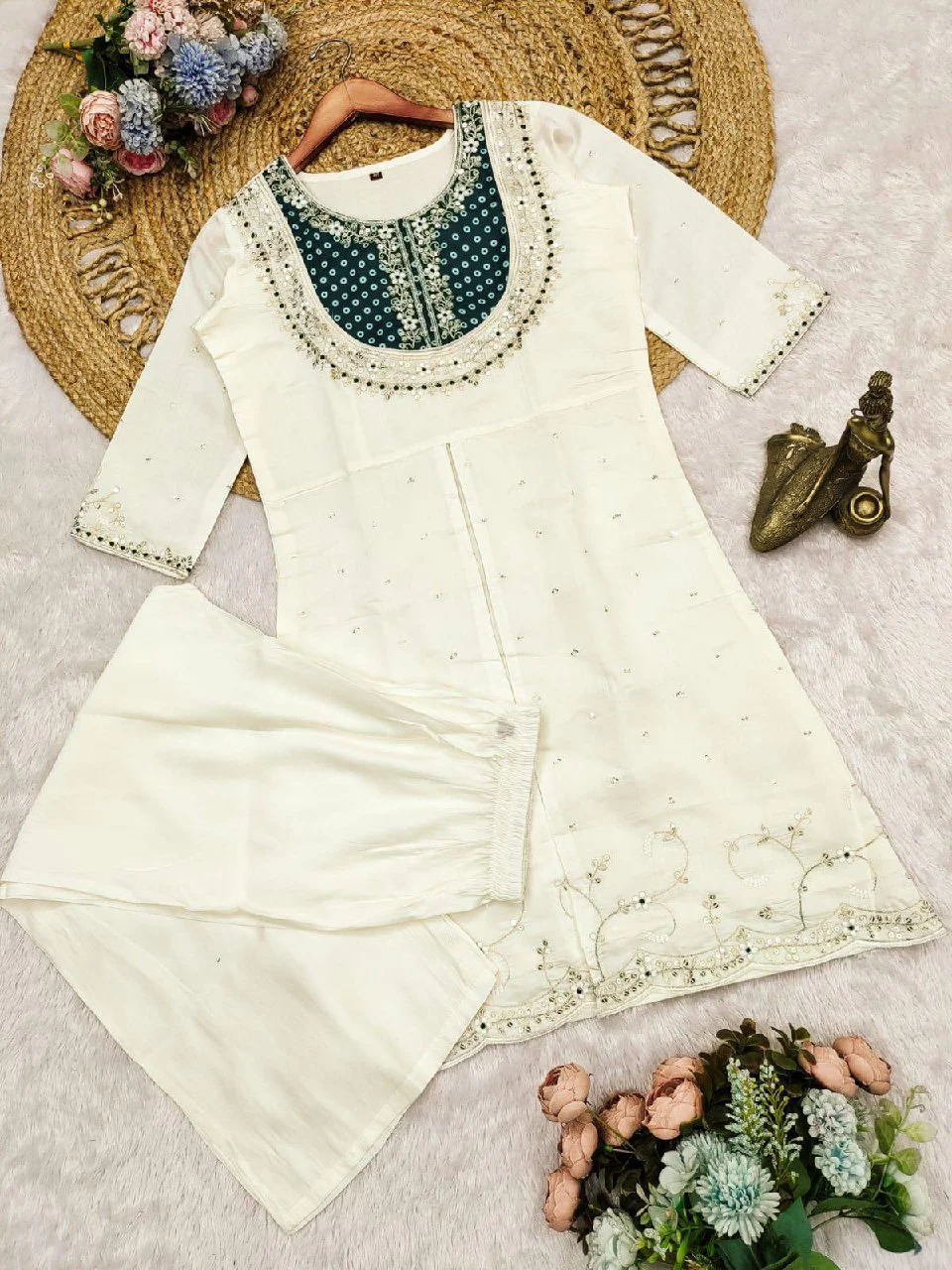 Roman Silk Embroidered Border Co-ord Set in Teal — photo 4 of 4