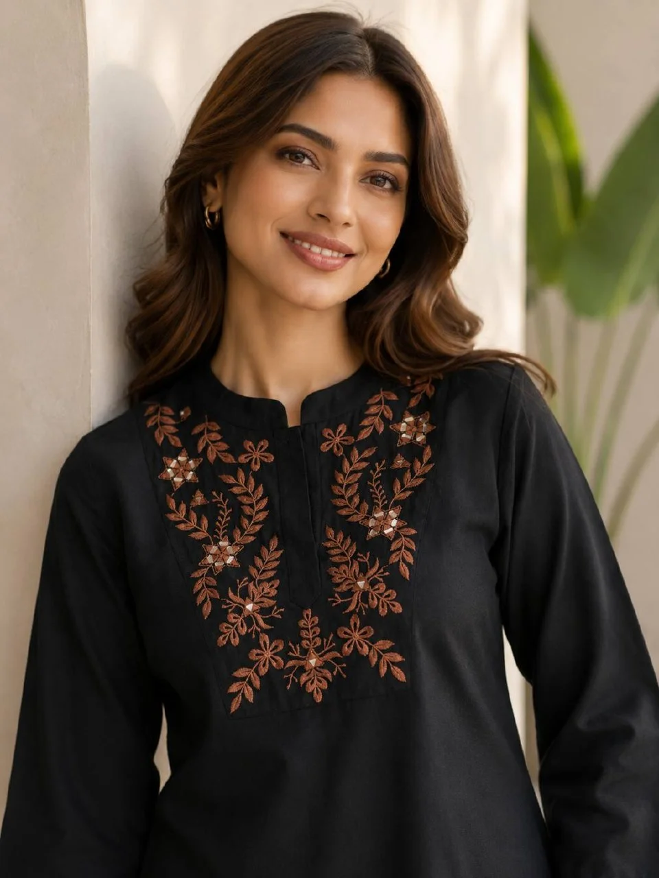 Roman Silk Leaf Embroidered Co-ord Set in Black — photo 4 of 7