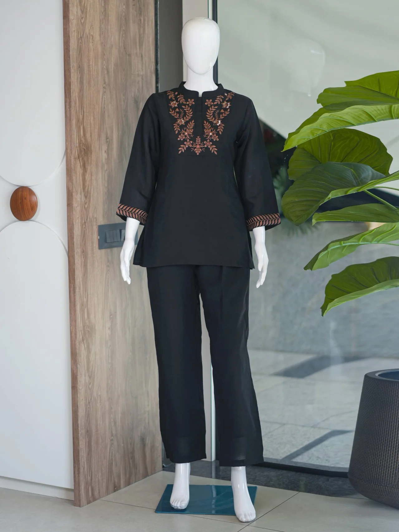 Roman Silk Leaf Embroidered Co-ord Set in Black — photo 6 of 7
