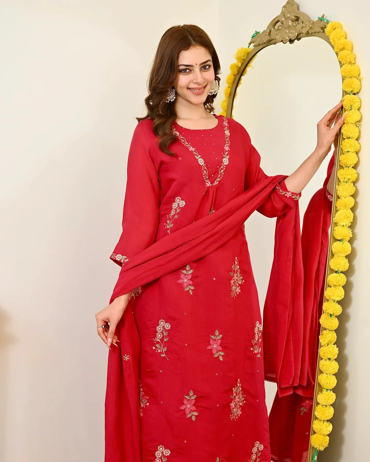 Premium Embroidered Kurta Pant Set with Dupatta — photo 2 of 5