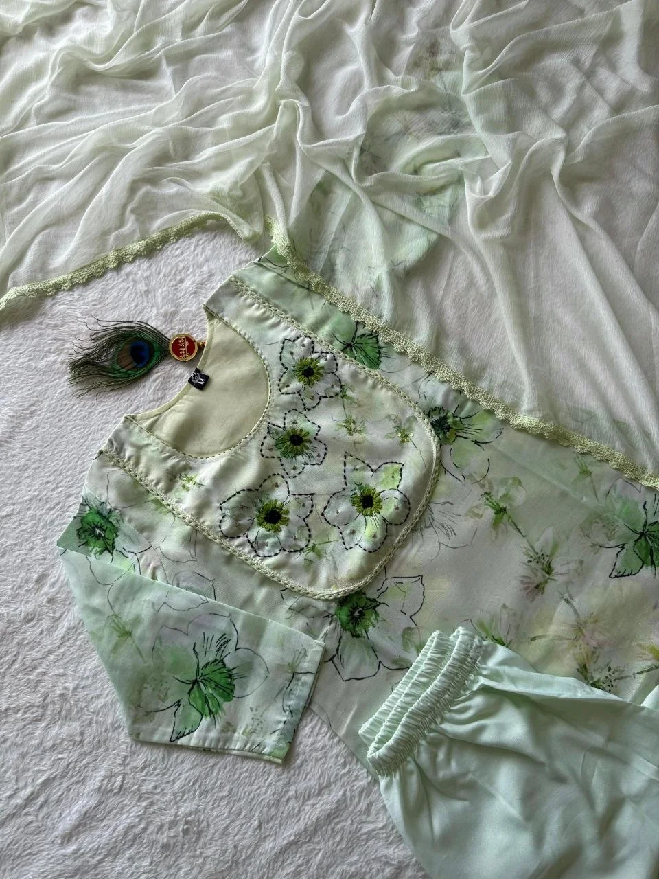 VIDALA CLOTHINGS Pista Pure Linen Cotton Kurti Pant Dupatta Set for Women in Pista Green — photo 7 of 7