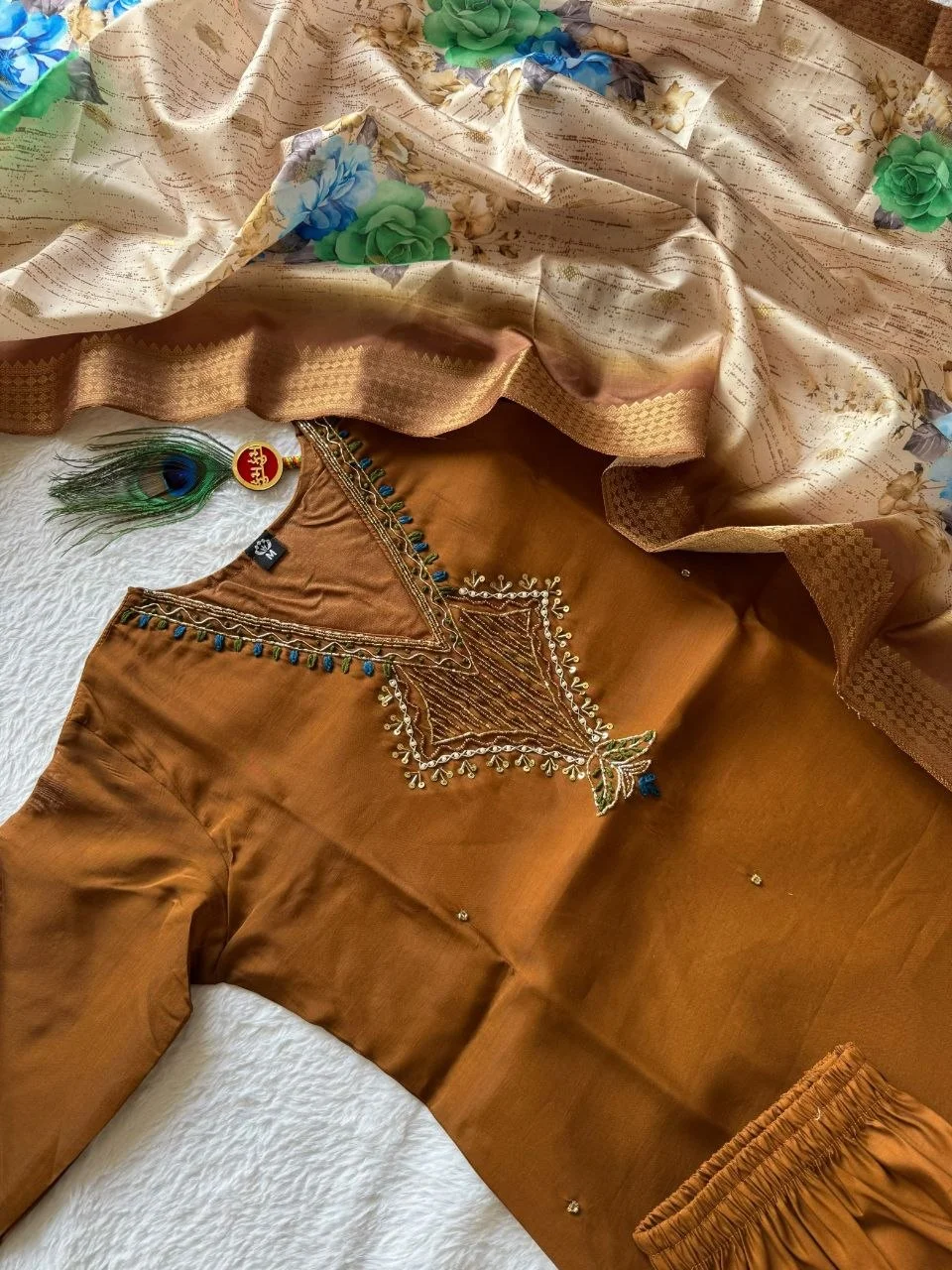 VIDALA CLOTHINGS Mul Chanderi Straight Kurti with Roman Silk Pant & Lichi Silk Jacquard Dupatta Set in Brown — photo 8 of 9