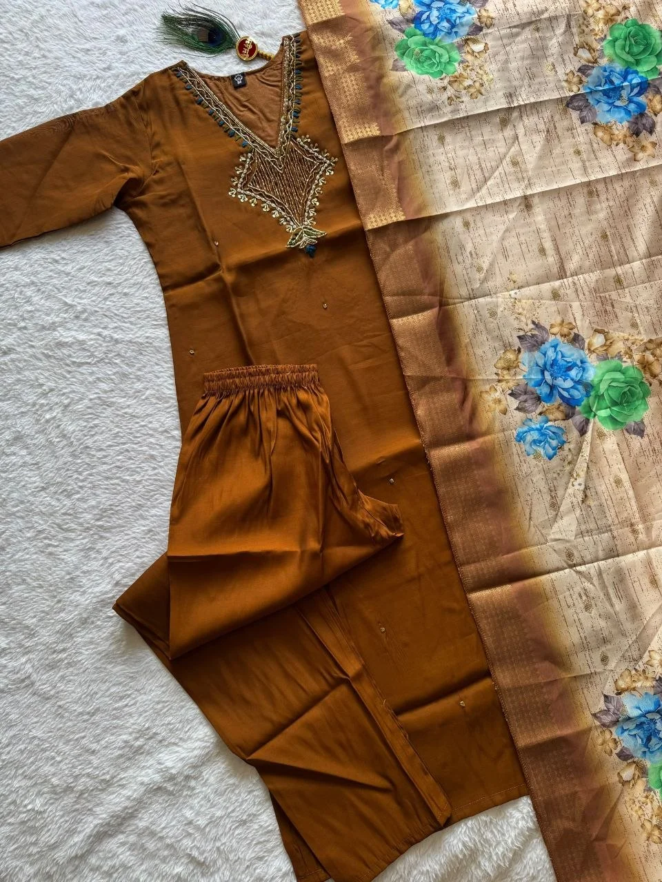 VIDALA CLOTHINGS Mul Chanderi Straight Kurti with Roman Silk Pant & Lichi Silk Jacquard Dupatta Set in Brown — photo 9 of 9