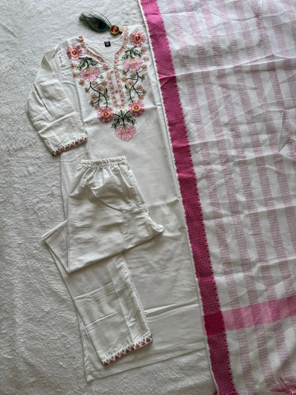 VIDALA CLOTHINGS White Pure Khadi Cotton Straight Kurti with Pant & Tassel Dupatta Set — photo 8 of 8