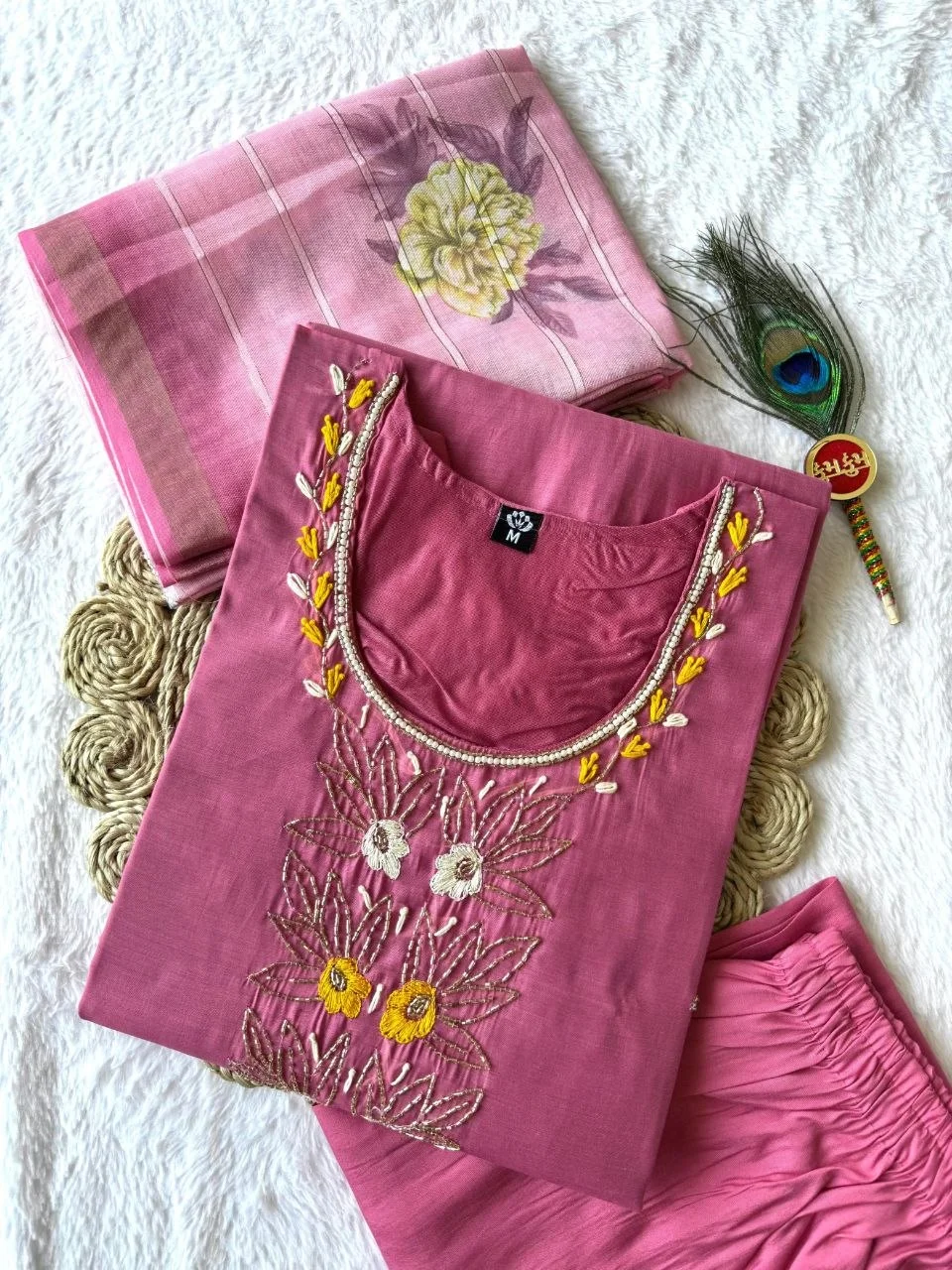 VIDALA CLOTHINGS Light Pink Mul Chanderi Straight Kurti with Roman Silk Pant & Chanderi Linen Jacquard Dupatta Set — photo 6 of 7