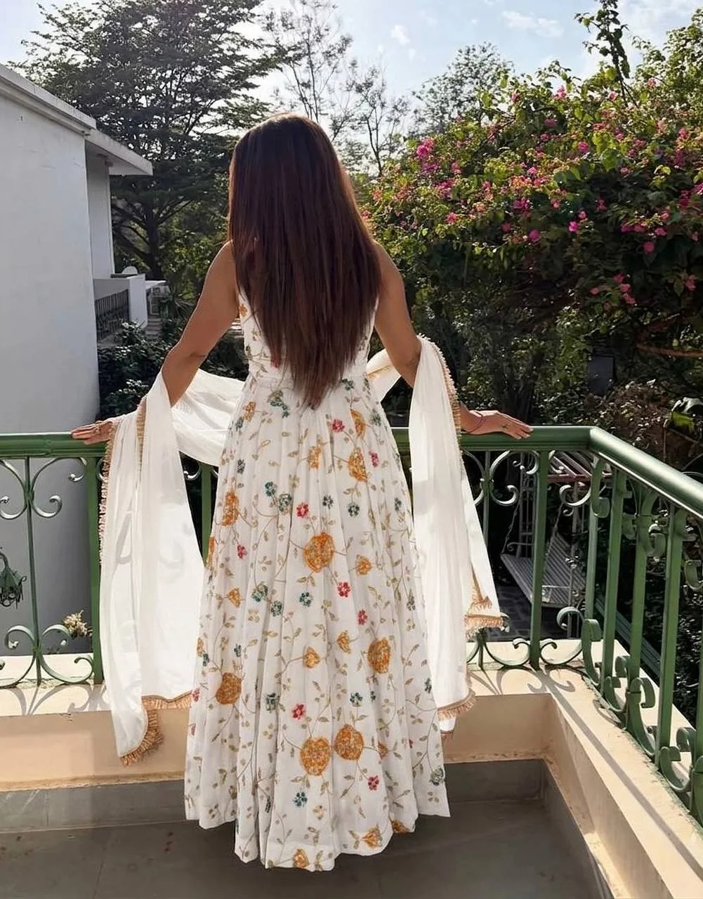 VIDALA CLOTHINGS Heavy Vichitra Silk Readymade Sleeveless Anarkali Gown with Pant & Dupatta Set in White — photo 3 of 8