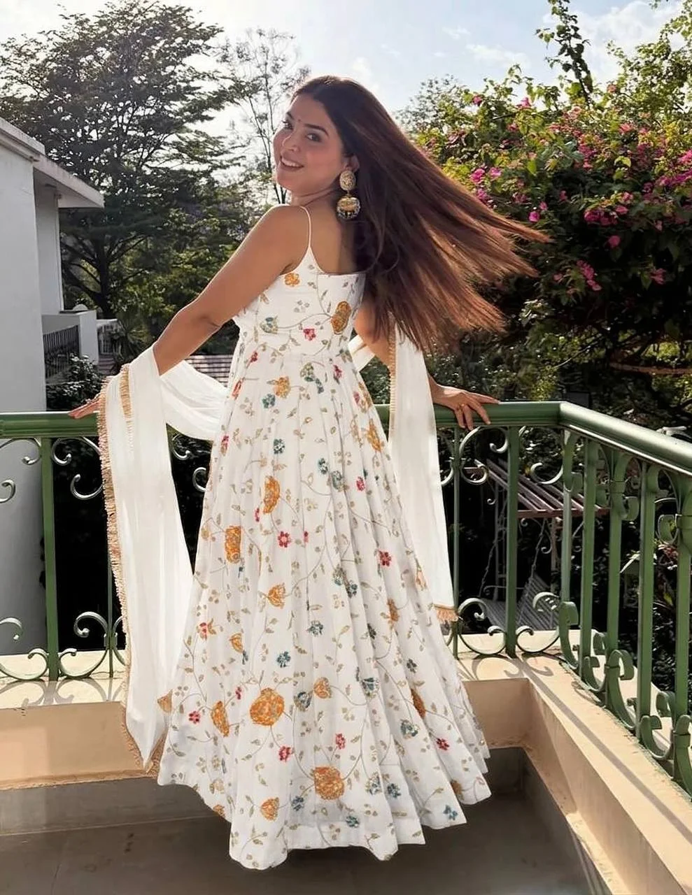 VIDALA CLOTHINGS Heavy Vichitra Silk Readymade Sleeveless Anarkali Gown with Pant & Dupatta Set in White — photo 5 of 8